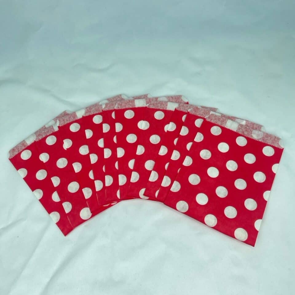 ซองกระดาษลายจุด สีแดง ใส่ขนม ขนาด 5x7 นิ้ว